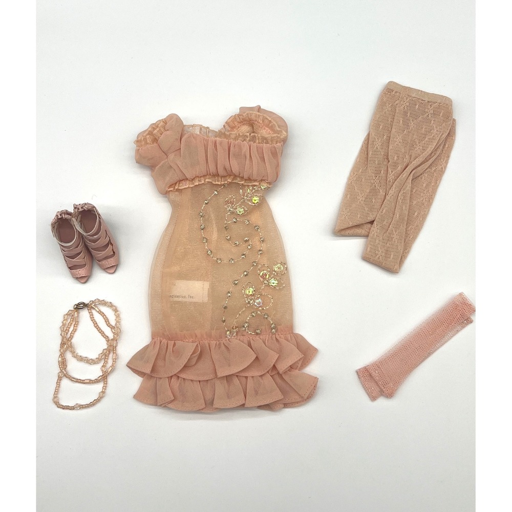 Tonner 16" Ellowyne Wild "A Bon Voyage" Outfit Only